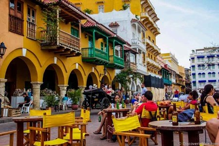 Đất nước Châu Mỹ tưng bừng các lễ hội nhiều màu sắc Colombia
